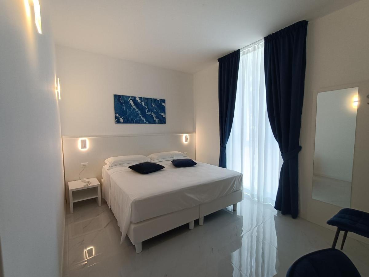 Hotel Smart Cruise Civitavecchia Buitenkant foto