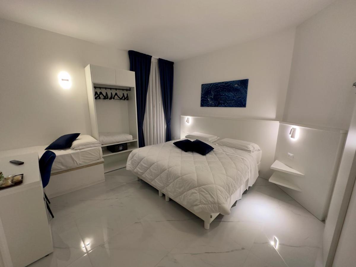 Hotel Smart Cruise Civitavecchia Buitenkant foto