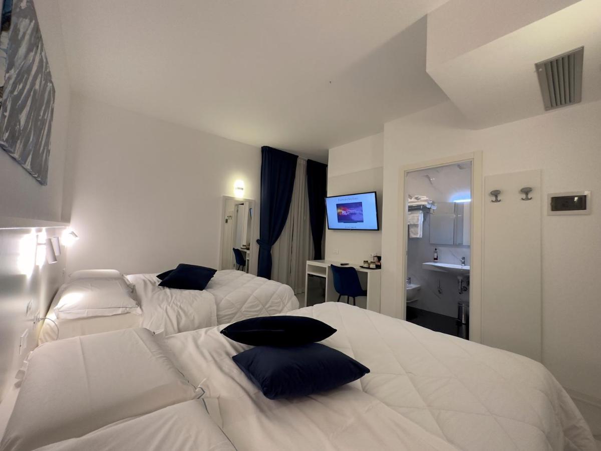Hotel Smart Cruise Civitavecchia Buitenkant foto