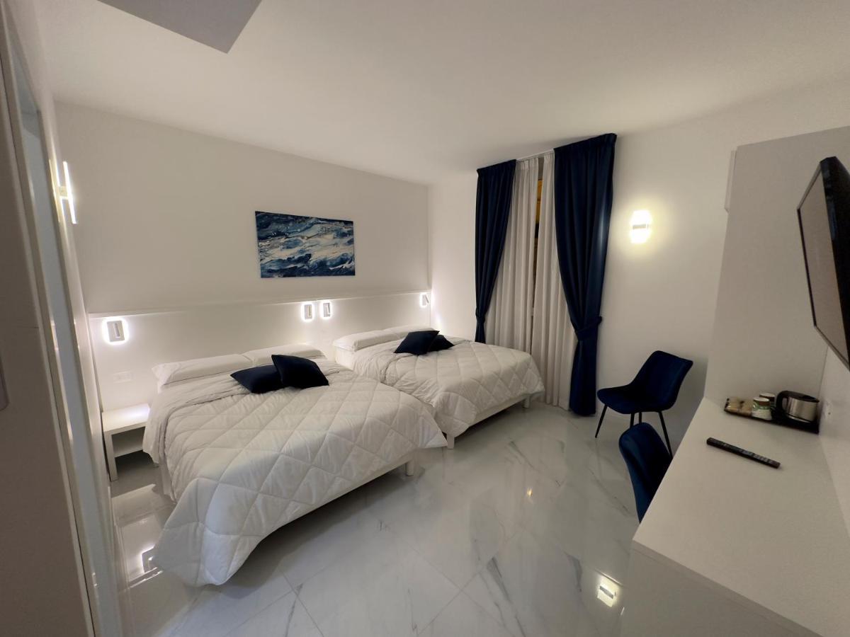 Hotel Smart Cruise Civitavecchia Buitenkant foto